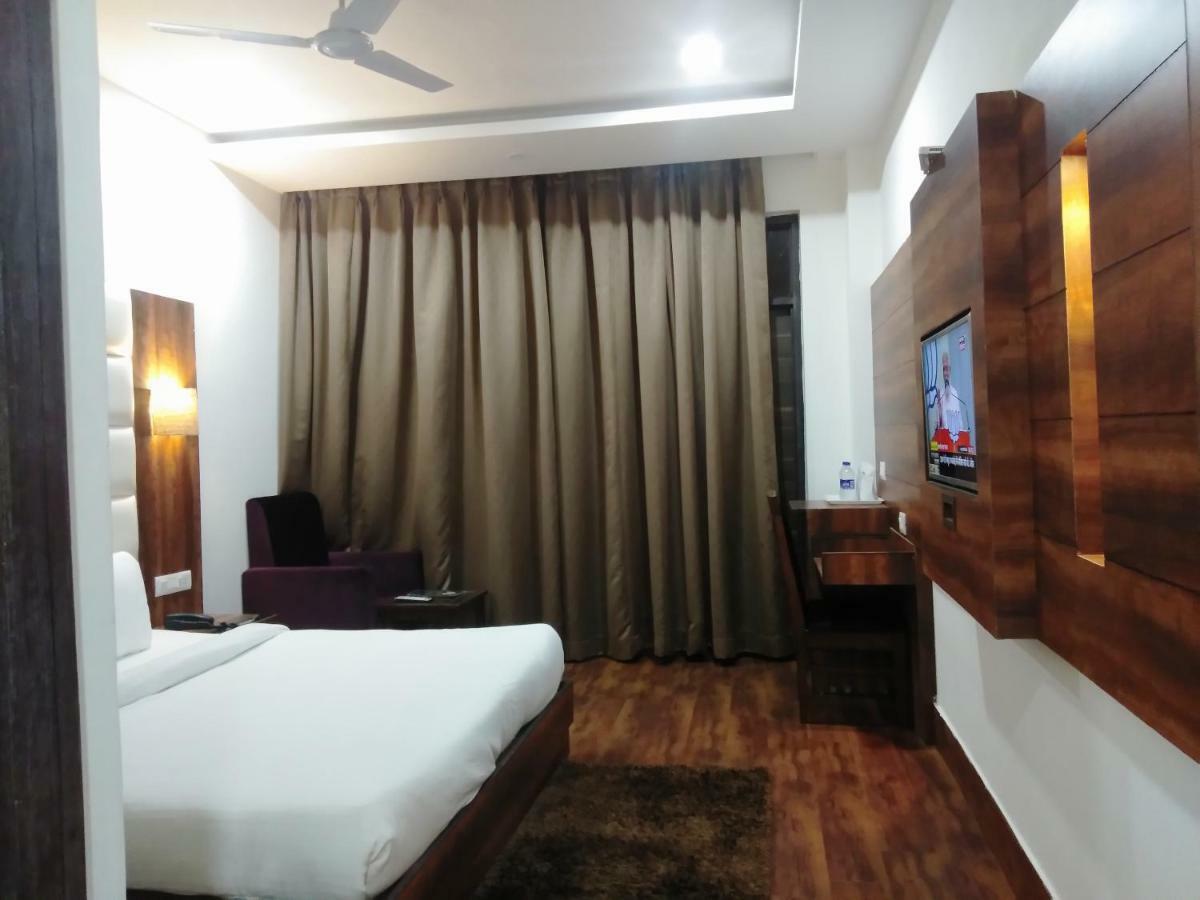 Hotel Ak Continental - Mcleodganj à Dharamshala Extérieur photo