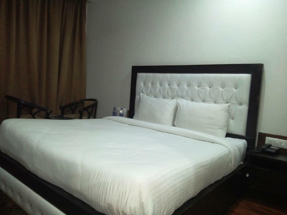 Hotel Ak Continental - Mcleodganj à Dharamshala Extérieur photo